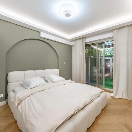 Apartment Cozystay 1807 - Peaceful 3-bedroom Heart Of