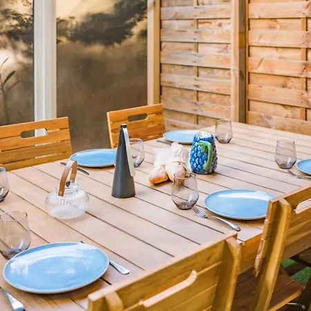 Apartment Cozystay 1807 - Peaceful 3-bedroom Heart Of